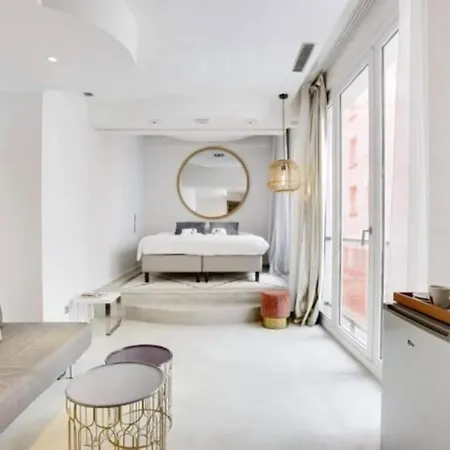 Inn Magnifique Parisien - Marais