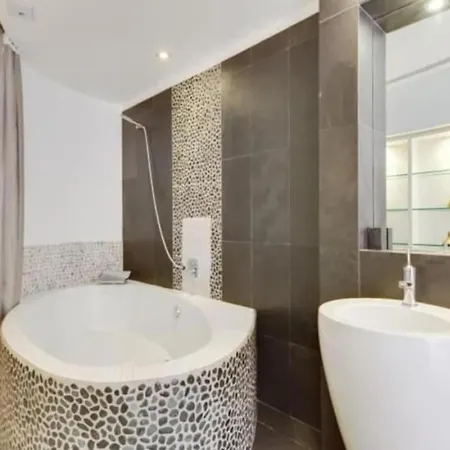 Magnifique Parisien - Marais Paris